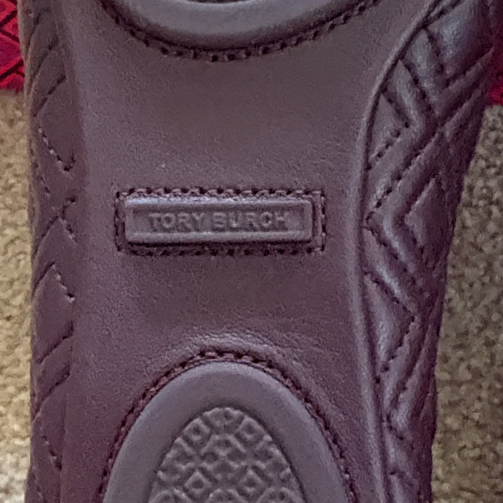 Tory Burch Dark Port Purple Quilted Minnie Travel Nappa Leather Flats Gold Logo - Picture 8 of 10